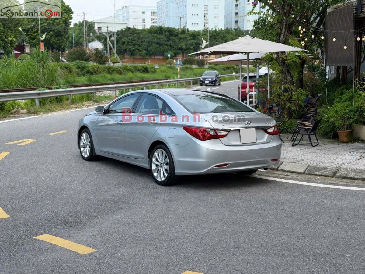 Bán ô tô Hyundai Sonata 2.0 AT - 2011 - xe cũ