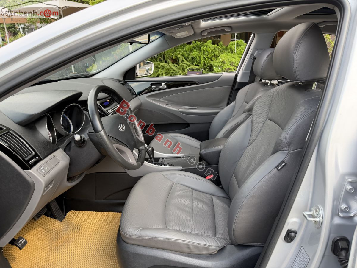 Bán ô tô Hyundai Sonata 2.0 AT - 2011 - xe cũ