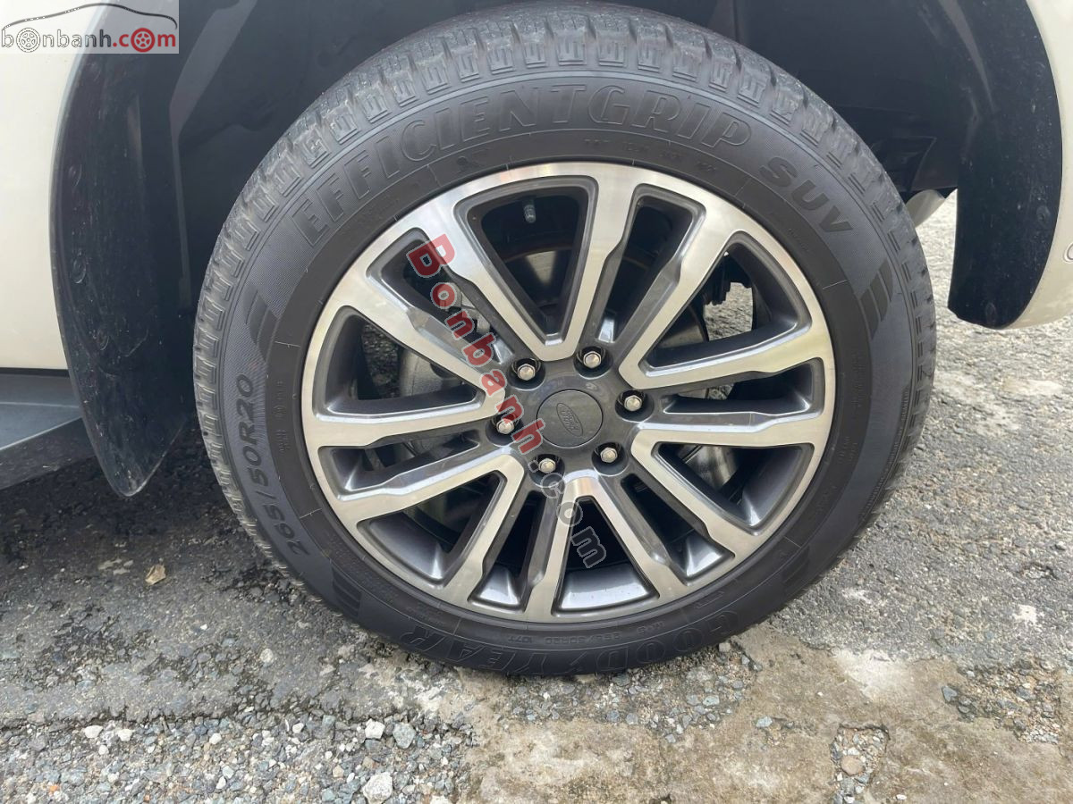 Bán ô tô Ford Everest Titanium 2.0L 4x4 AT - 2021 - xe cũ