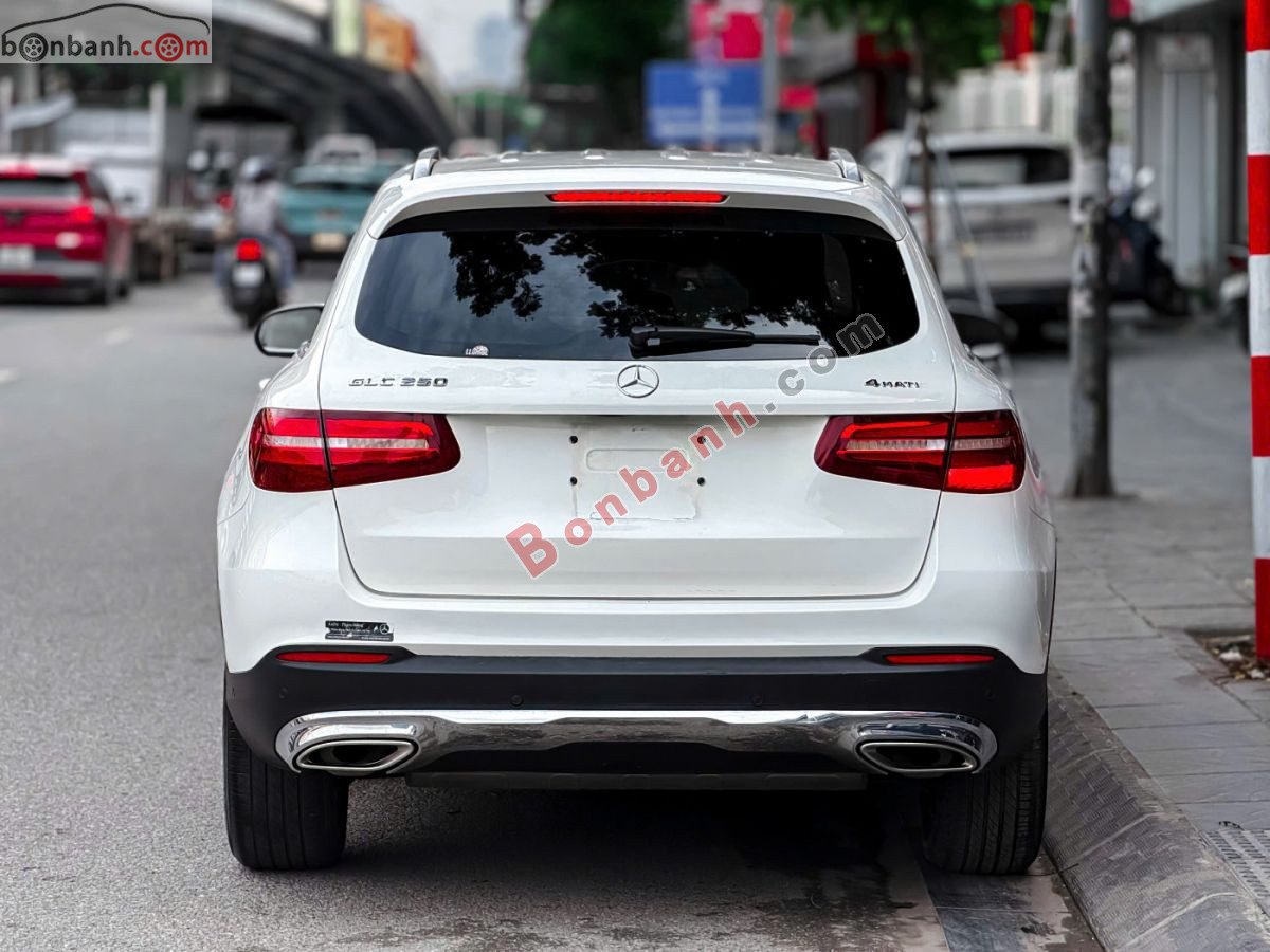 Bán ô tô Mercedes Benz GLC 250 4Matic - 2017 - xe cũ