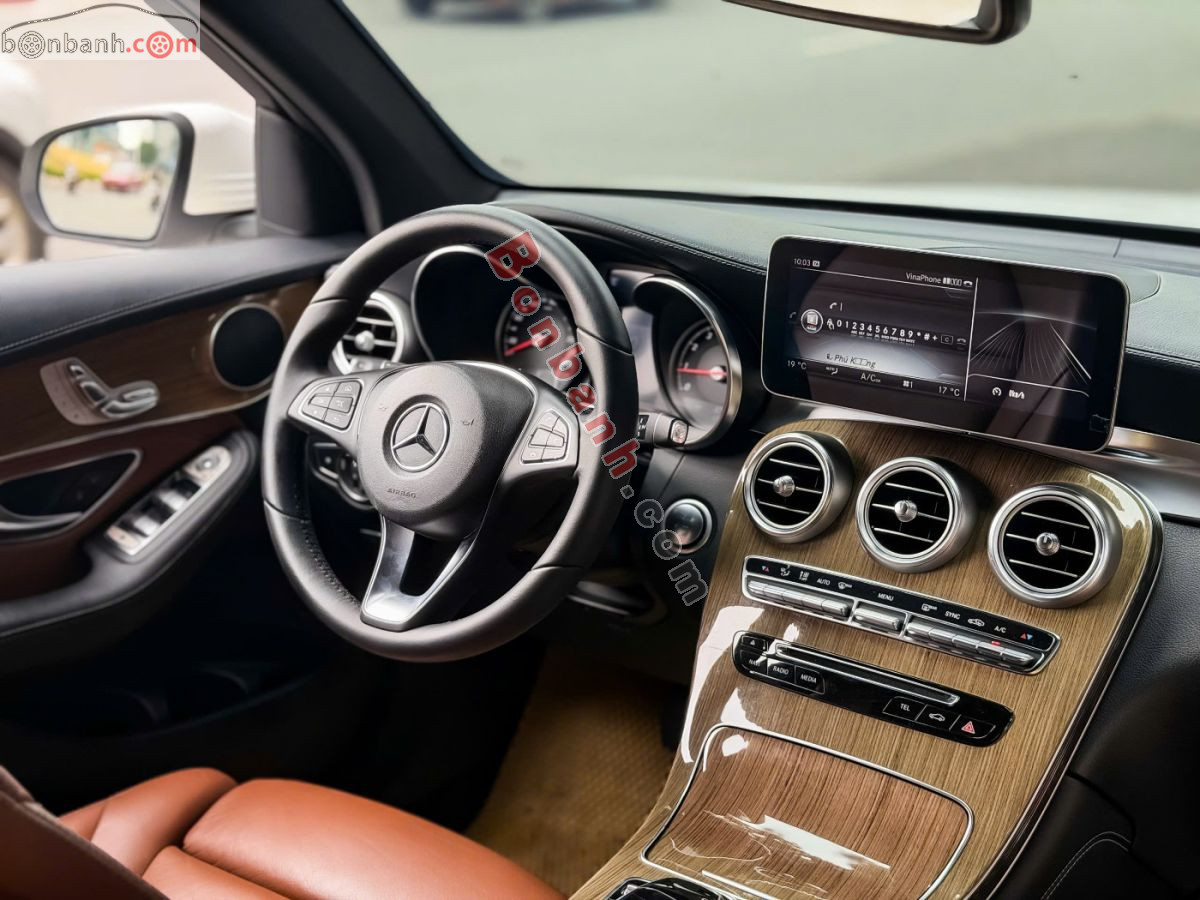 Bán ô tô Mercedes Benz GLC 250 4Matic - 2017 - xe cũ
