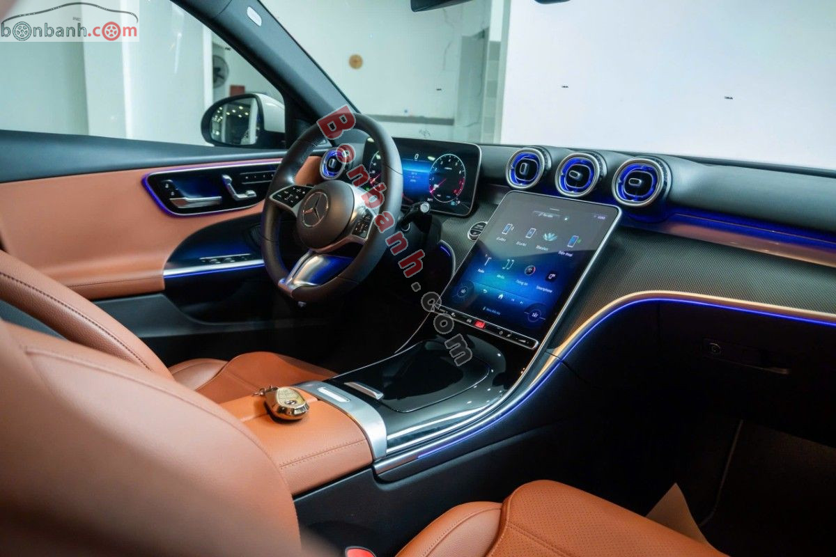 Bán ô tô Mercedes Benz C class C200 Avantgarde - 2025 - xe cũ