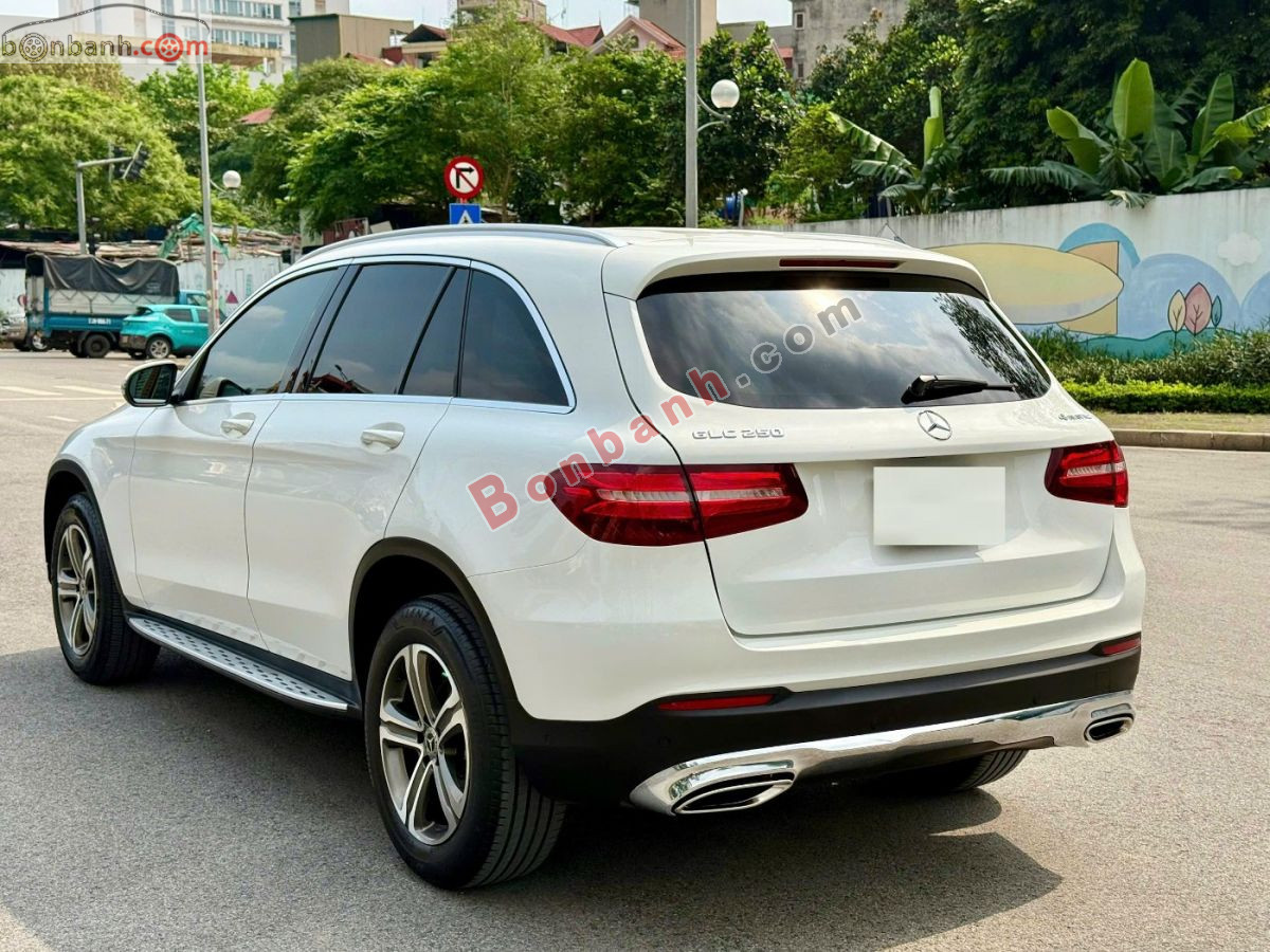 Bán ô tô Mercedes Benz GLC 250 4Matic - 2017 - xe cũ
