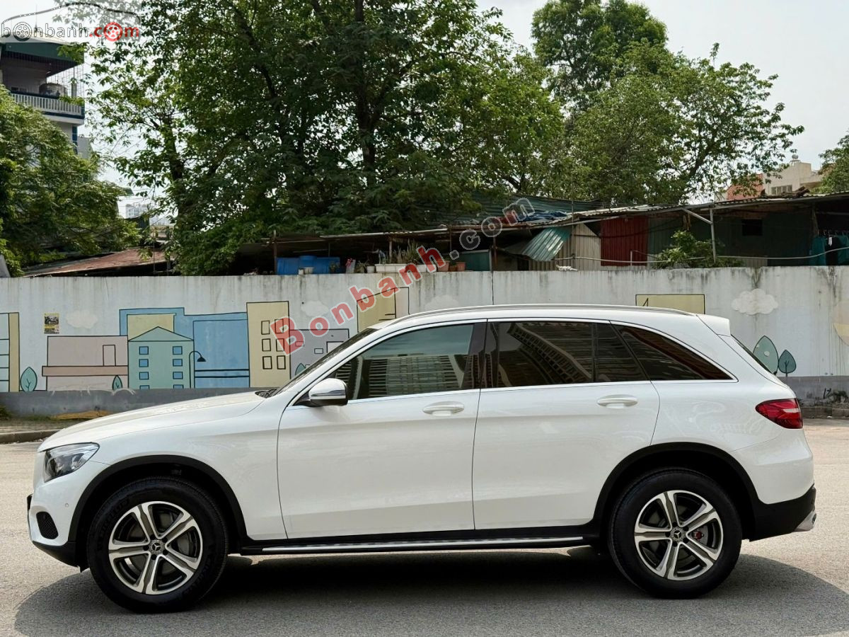 Bán ô tô Mercedes Benz GLC 250 4Matic - 2017 - xe cũ