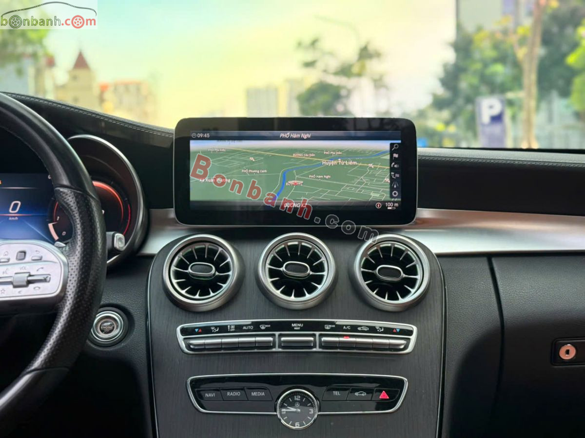 Bán ô tô Mercedes Benz C class C300 AMG - 2019 - xe cũ