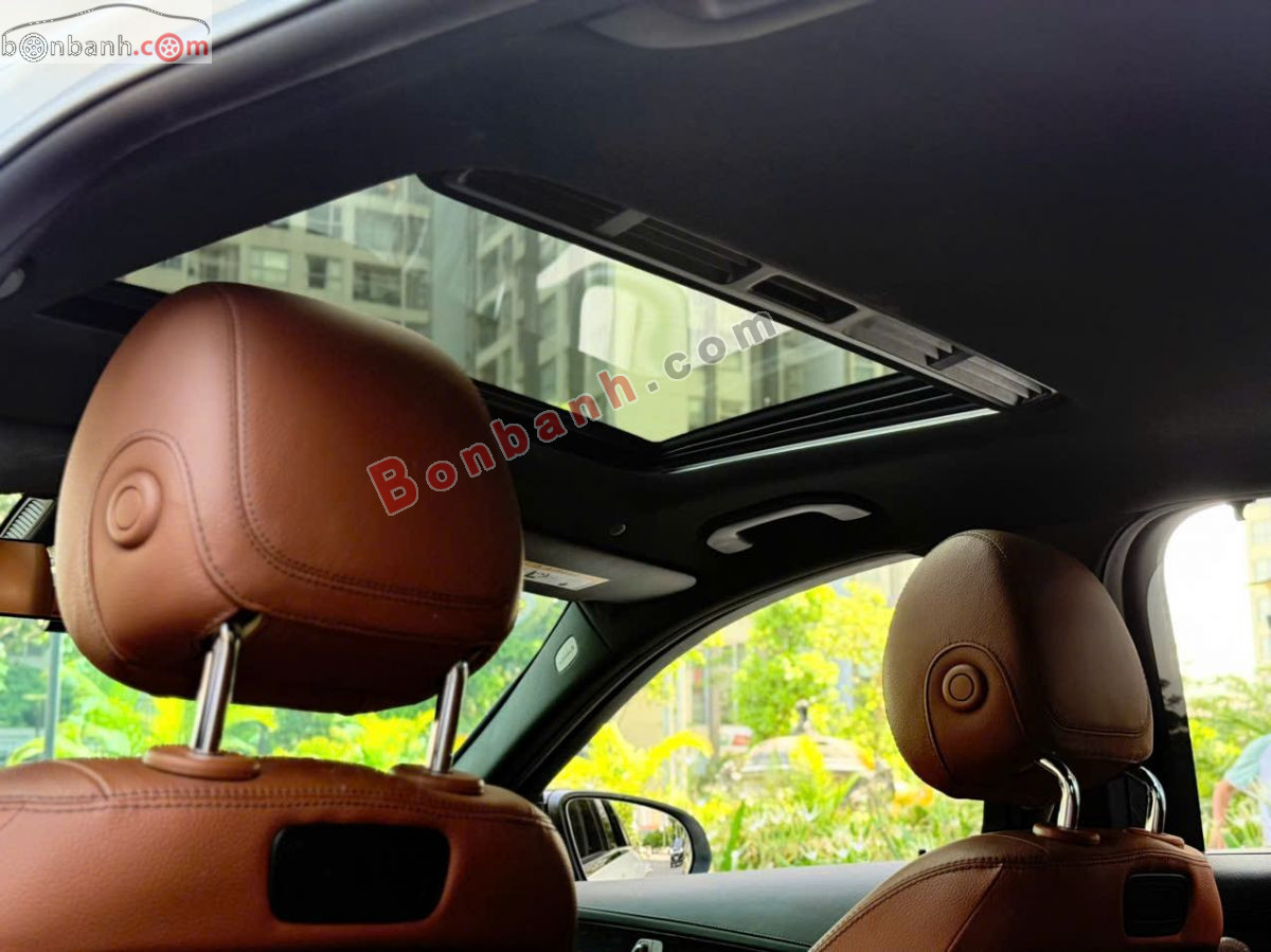 Bán ô tô Mercedes Benz C class C300 AMG - 2019 - xe cũ