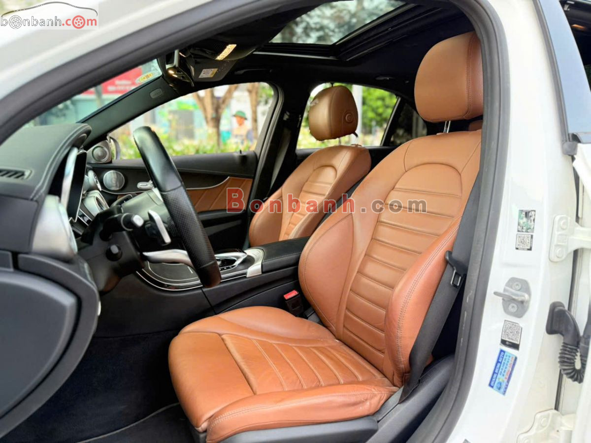 Bán ô tô Mercedes Benz C class C300 AMG - 2019 - xe cũ
