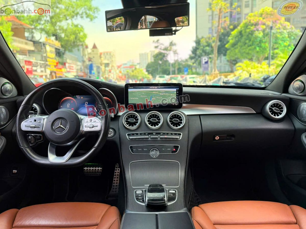 Bán ô tô Mercedes Benz C class C300 AMG - 2019 - xe cũ