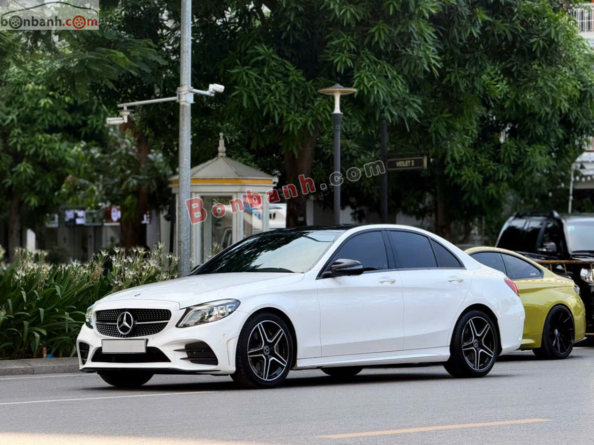 Bán ô tô Mercedes Benz C class C300 AMG - 2019 - xe cũ