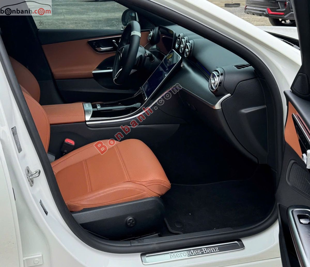 Bán ô tô Mercedes Benz C class C200 Avantgarde - 2025 - xe cũ