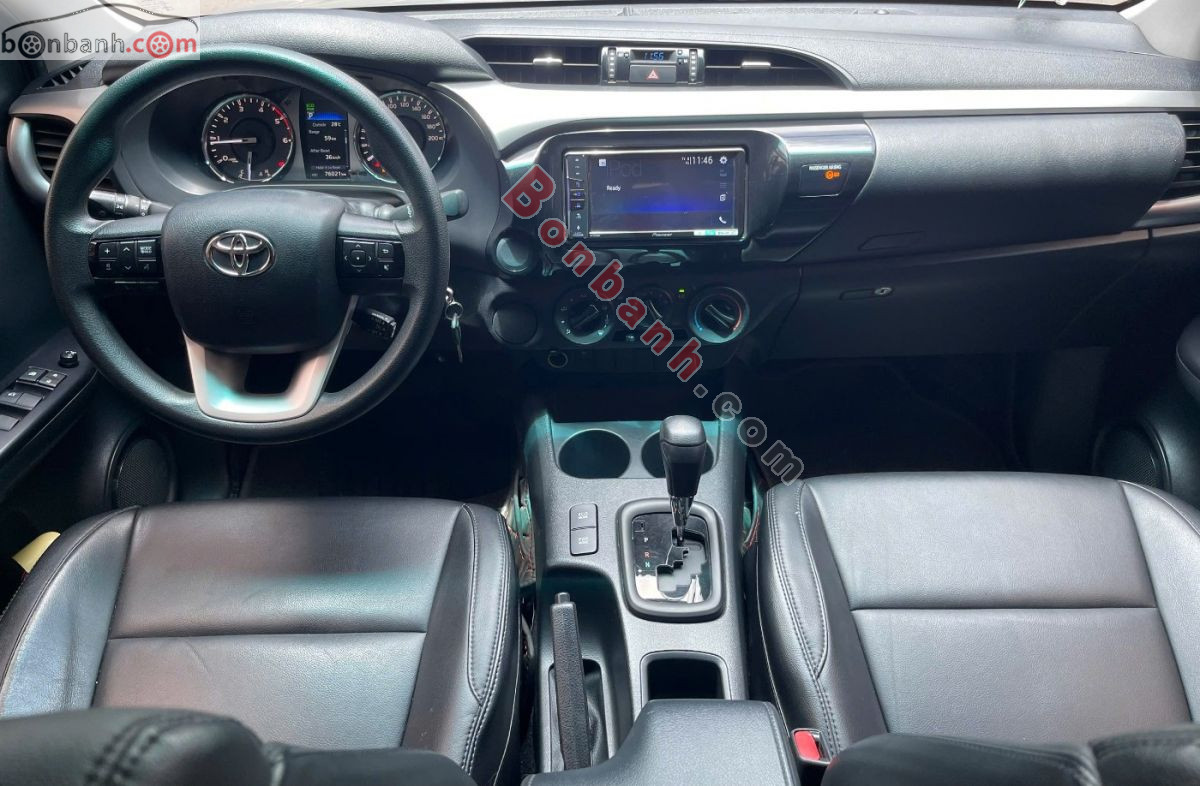 Bán ô tô Toyota Hilux 2.4L 4x2 AT - 2021 - xe cũ