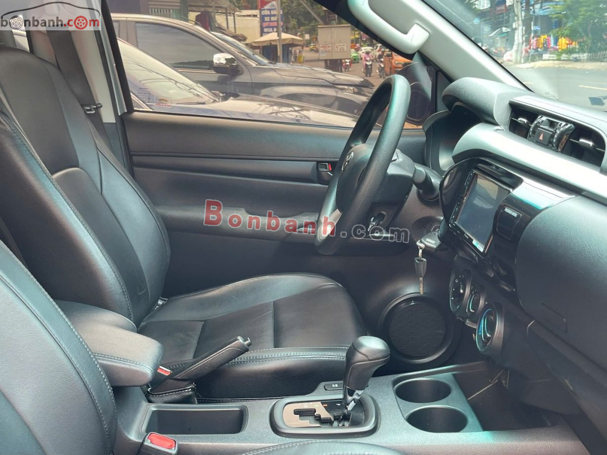 Bán ô tô Toyota Hilux 2.4L 4x2 AT - 2021 - xe cũ