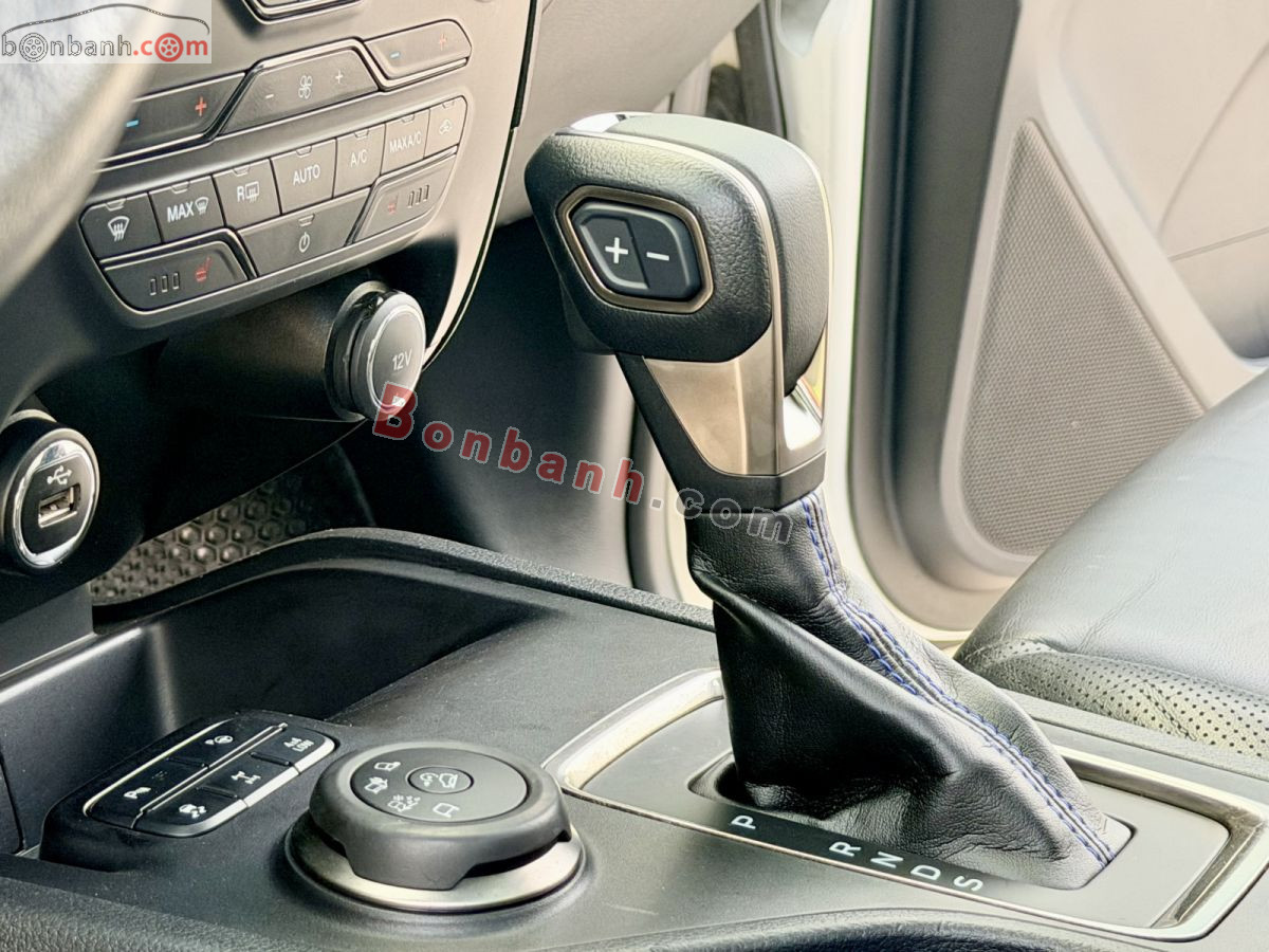 Bán ô tô Ford Everest Titanium 2.0L 4x4 AT - 2020 - xe cũ