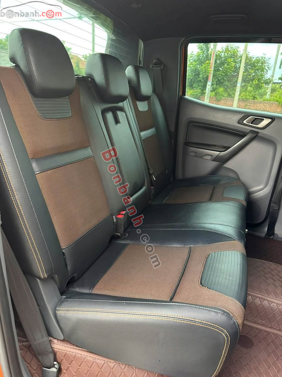 Bán ô tô Ford Ranger Wildtrak 3.2L 4x4 AT - 2015 - xe cũ