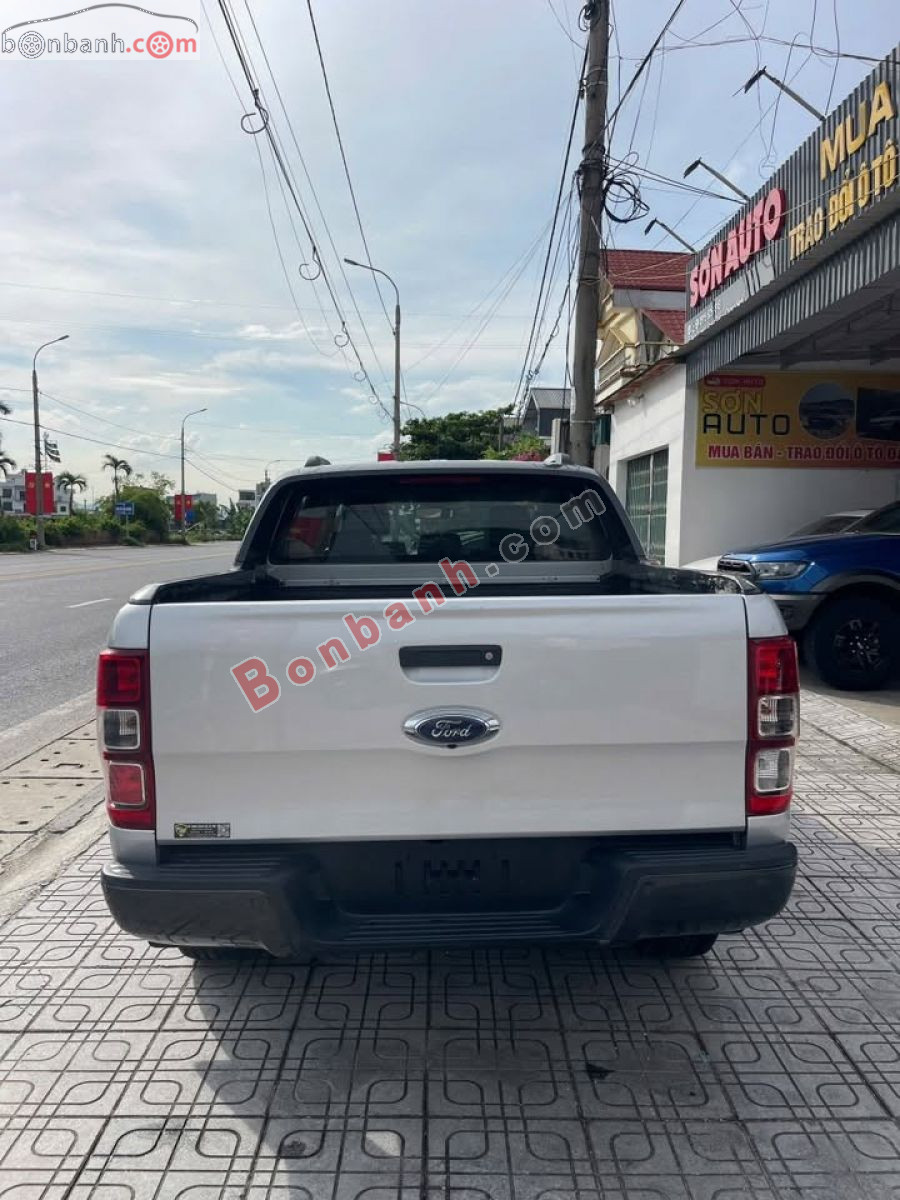 Bán ô tô Ford Ranger Wildtrak 3.2L 4x4 AT - 2015 - xe cũ