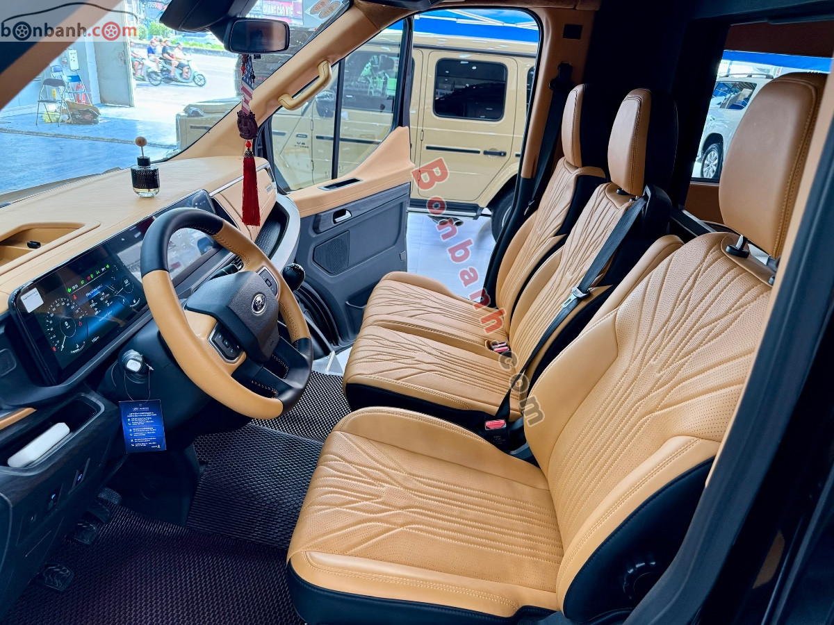 Bán ô tô Ford Transit Limousine 6S - 2025 - xe cũ