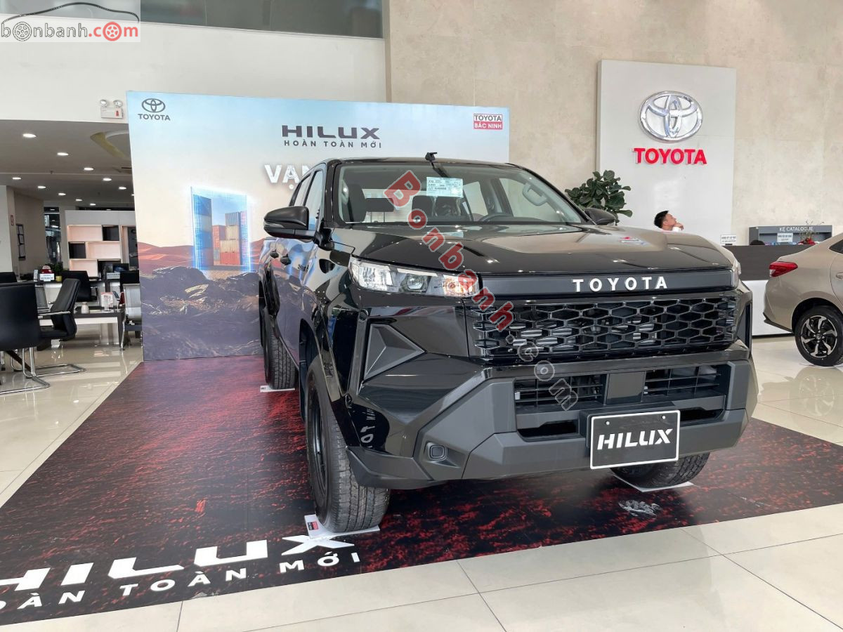 Bán ô tô Toyota Hilux Standard 2.8L 4x2 MT - 2026 - xe mới