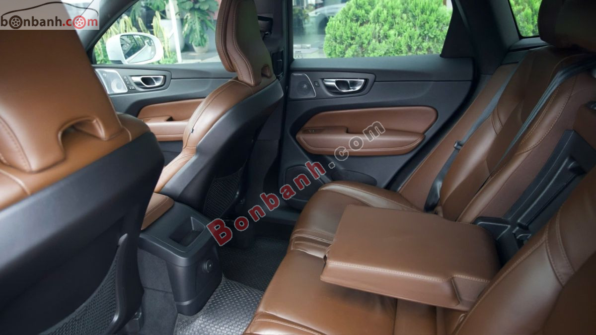 Bán ô tô Volvo XC60 Recharge T8 AWD - 2022 - xe cũ