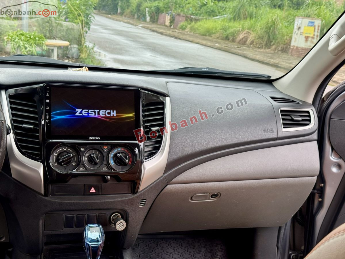 Bán ô tô Mitsubishi Triton 4x2 AT - 2019 - xe cũ