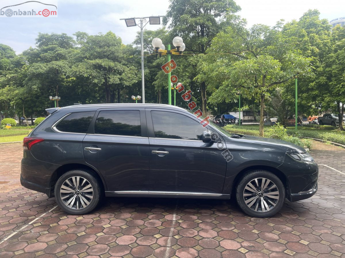 Bán ô tô Mitsubishi Outlander 2.0 CVT - 2023 - xe cũ