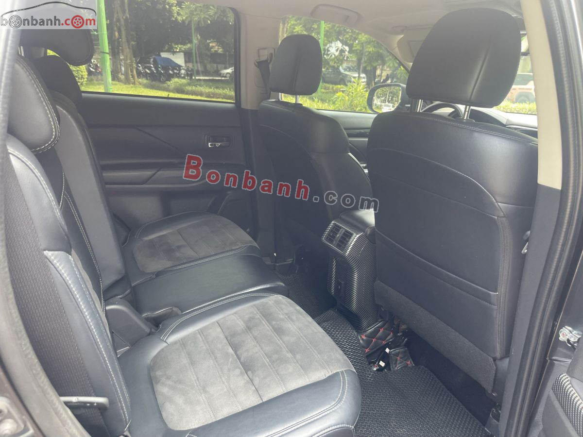 Bán ô tô Mitsubishi Outlander 2.0 CVT - 2023 - xe cũ