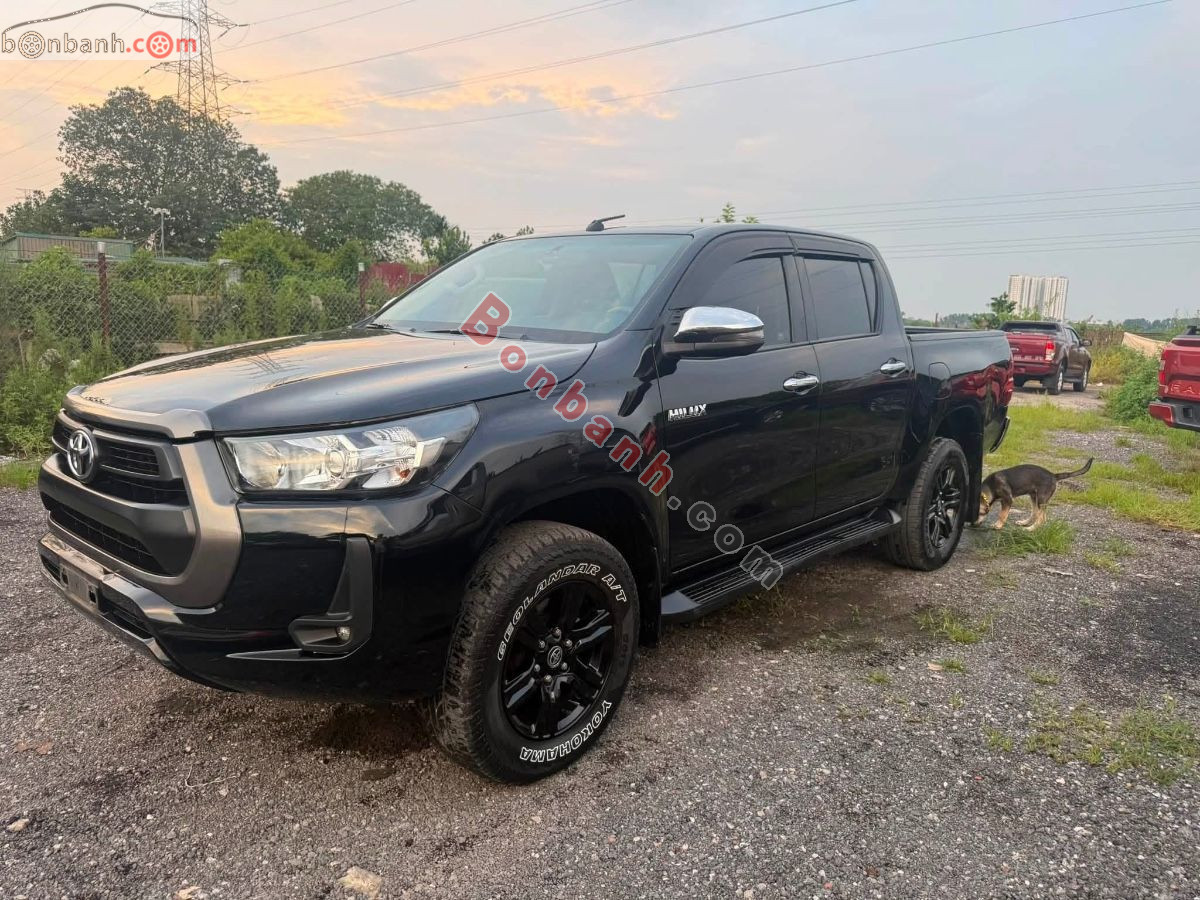 Bán ô tô Toyota Hilux 2.4L 4x2 AT - 2022 - xe cũ