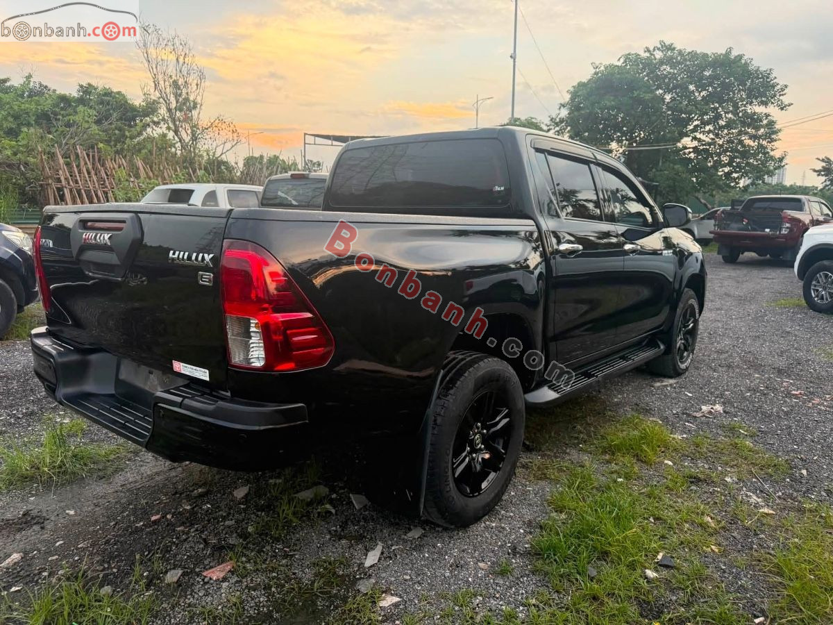 Bán ô tô Toyota Hilux 2.4L 4x2 AT - 2022 - xe cũ