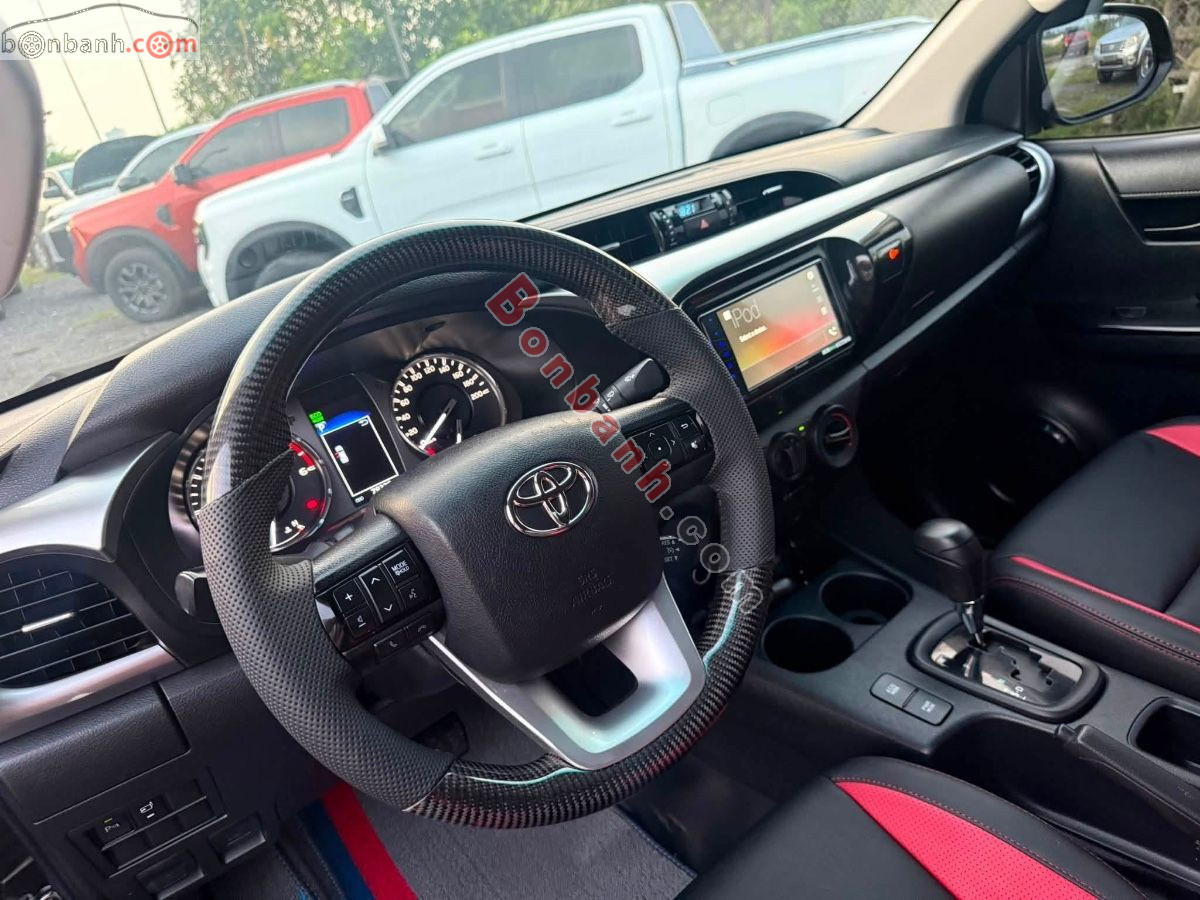 Bán ô tô Toyota Hilux 2.4L 4x2 AT - 2022 - xe cũ