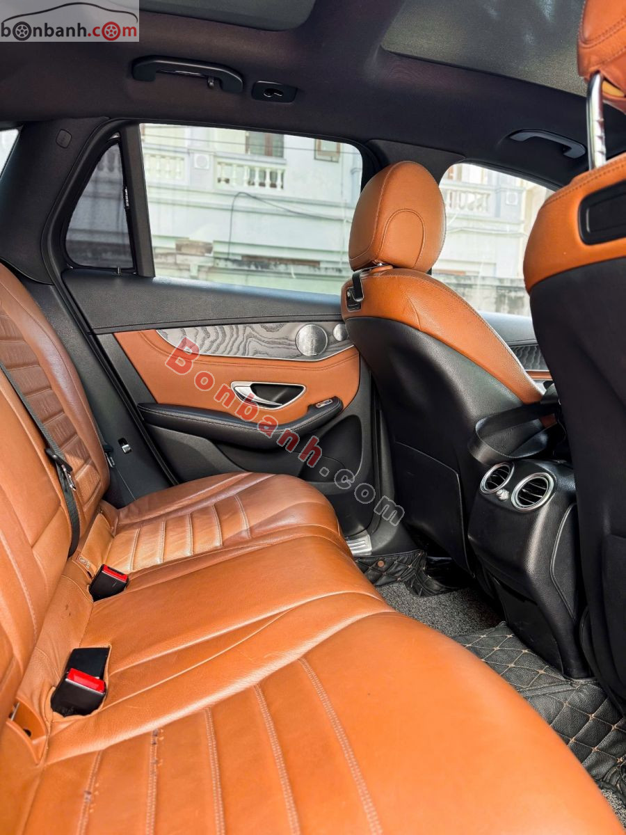 Bán ô tô Mercedes Benz GLC 300 4Matic - 2017 - xe cũ