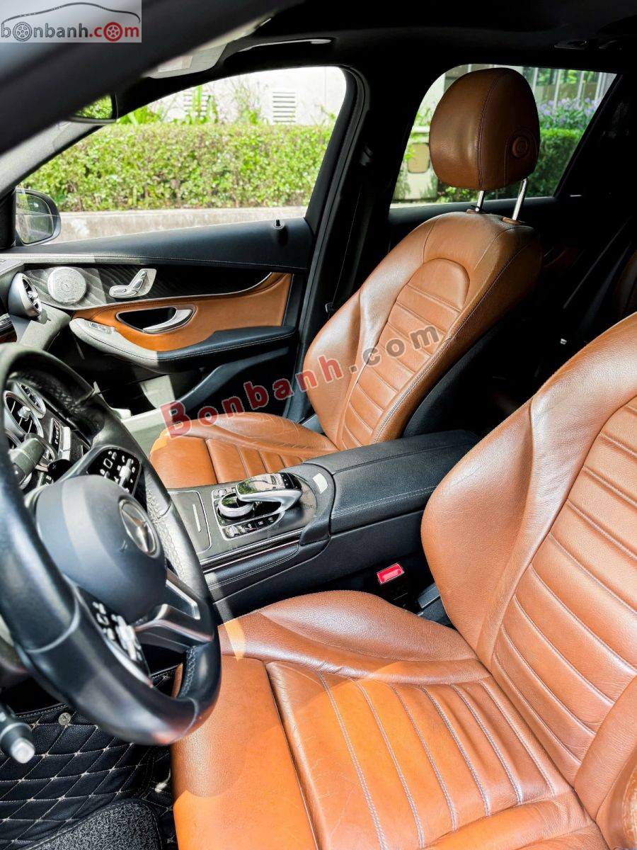 Bán ô tô Mercedes Benz GLC 300 4Matic - 2017 - xe cũ