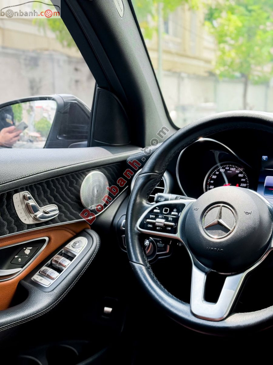 Bán ô tô Mercedes Benz GLC 300 4Matic - 2017 - xe cũ
