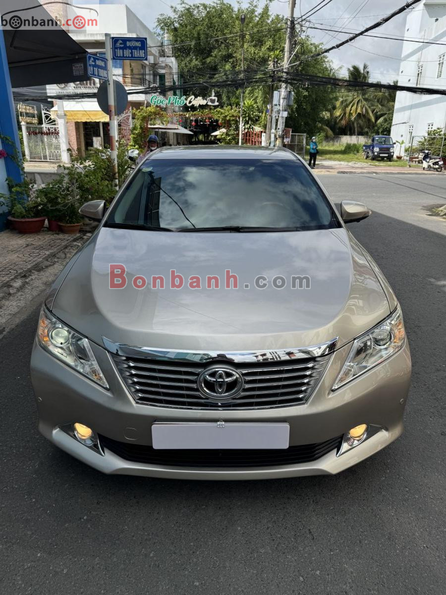 Bán ô tô Toyota Camry 2.5Q - 2014 - xe cũ