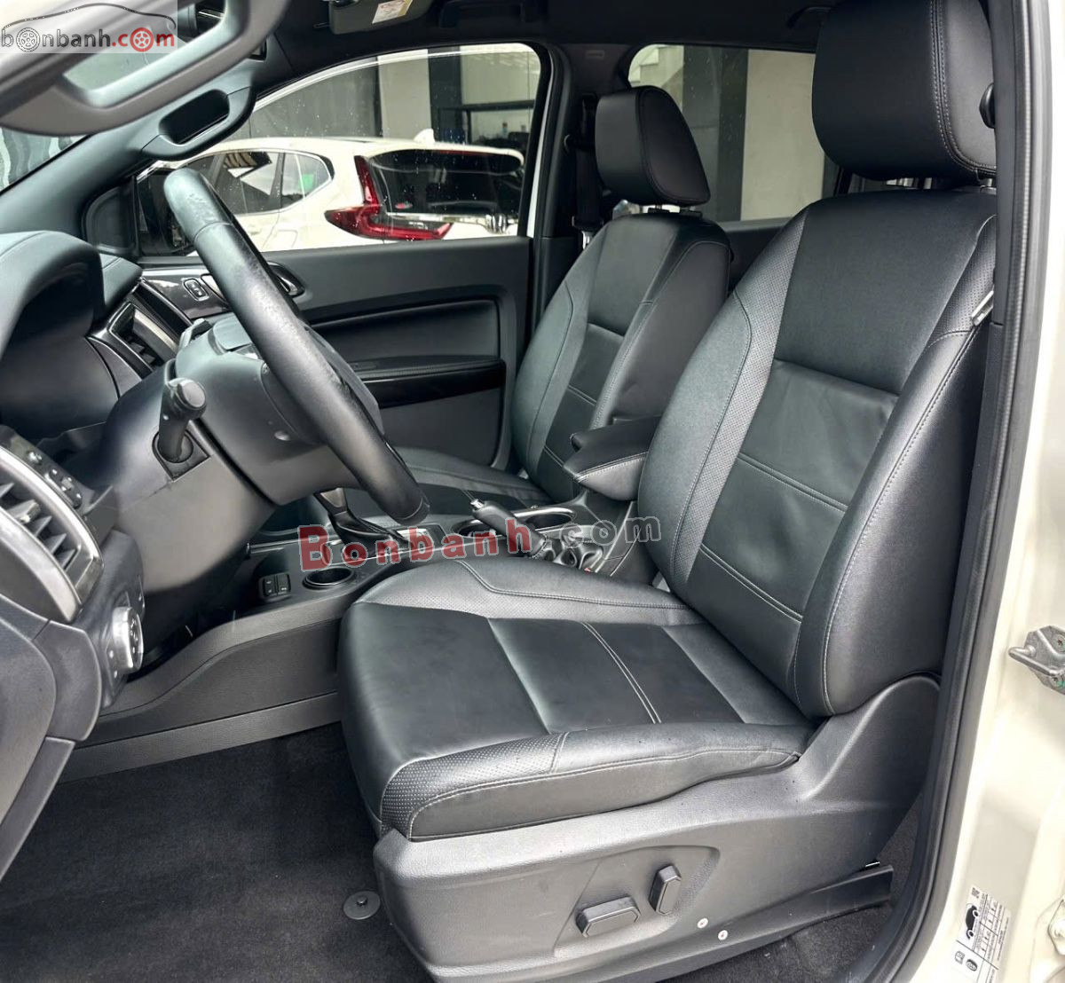 Bán ô tô Ford Everest Titanium 2.0L 4x2 AT - 2022 - xe cũ