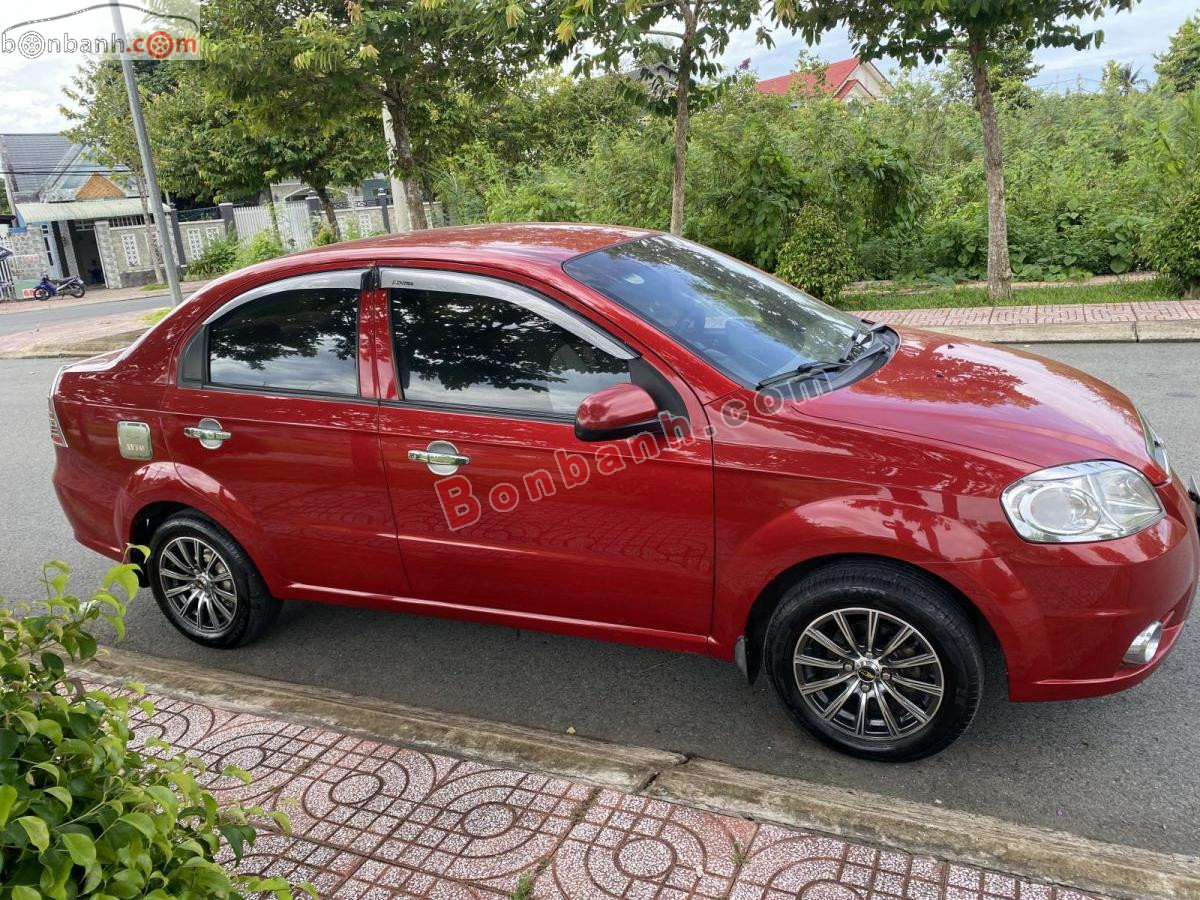 Bán ô tô Chevrolet Aveo 1.5 MT - 2013 - xe cũ