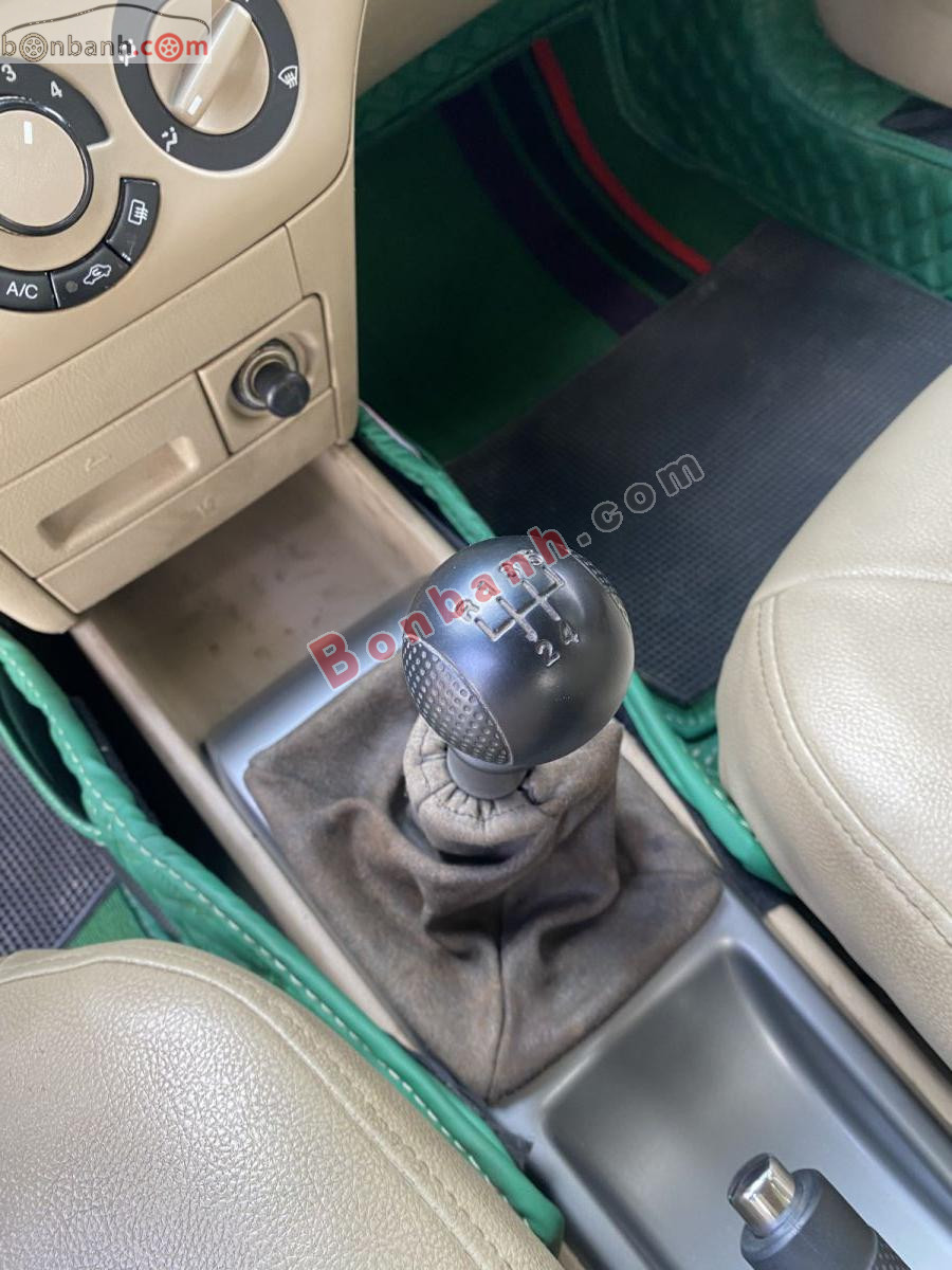 Bán ô tô Chevrolet Aveo 1.5 MT - 2013 - xe cũ