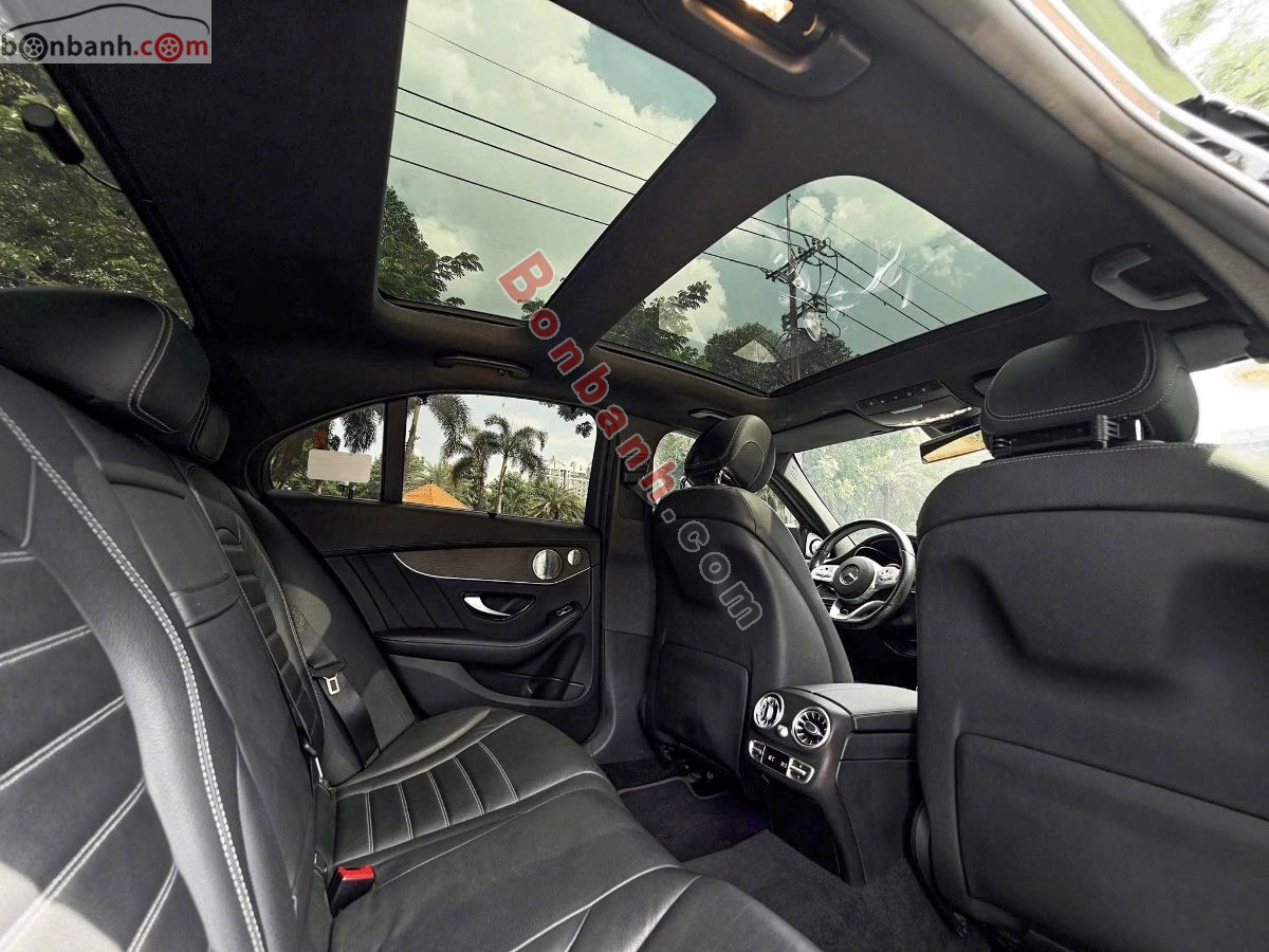 Bán ô tô Mercedes Benz C class C300 AMG - 2021 - xe cũ