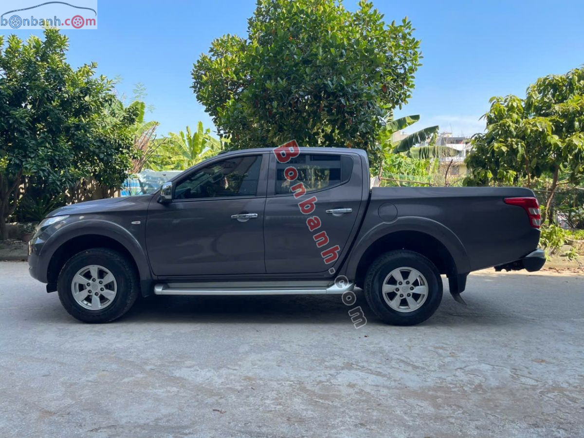 Bán ô tô Mitsubishi Triton 4x2 AT - 2019 - xe cũ