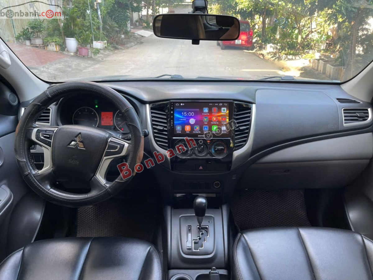 Bán ô tô Mitsubishi Triton 4x2 AT - 2019 - xe cũ