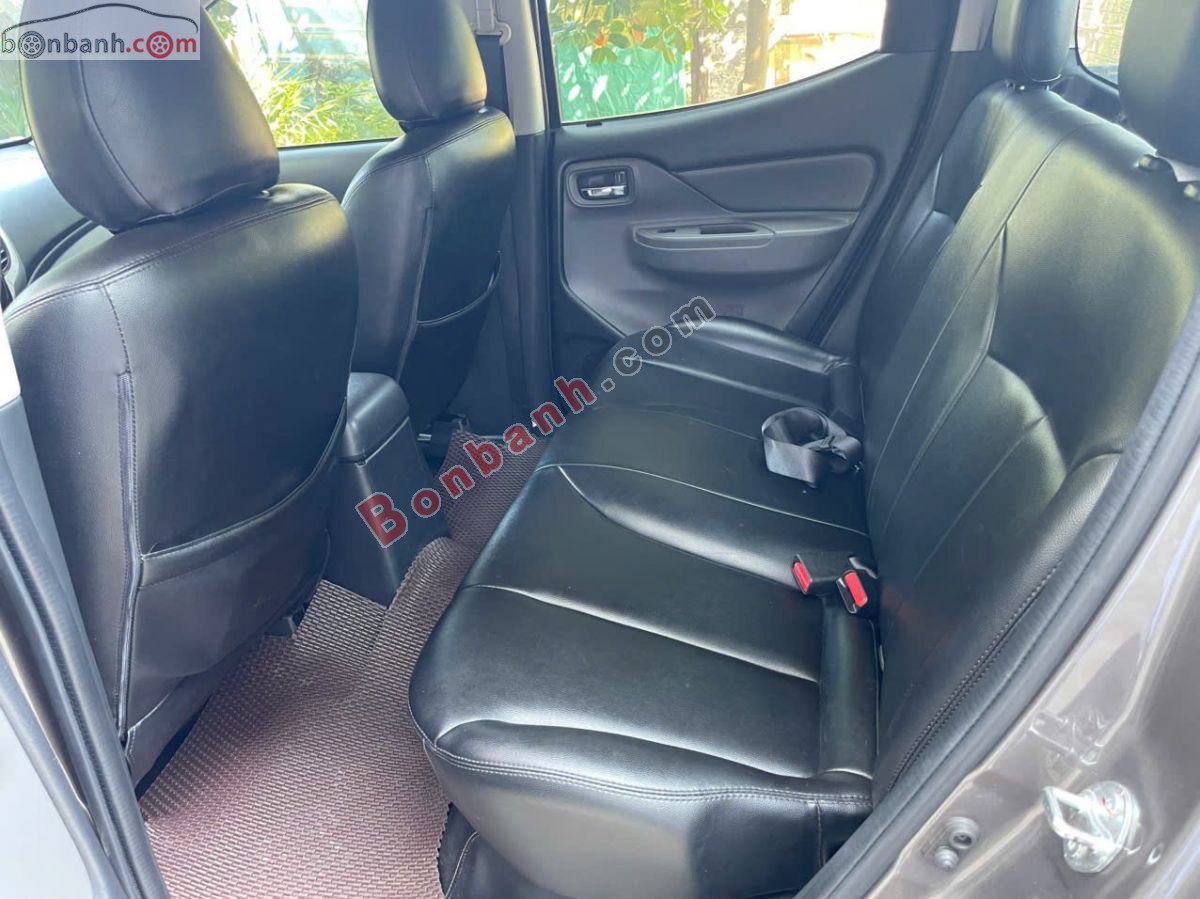 Bán ô tô Mitsubishi Triton 4x2 AT - 2019 - xe cũ