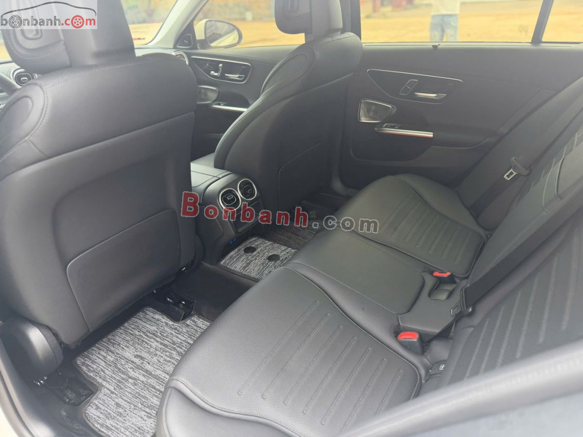 Bán ô tô Mercedes Benz C class C300 AMG - 2025 - xe cũ
