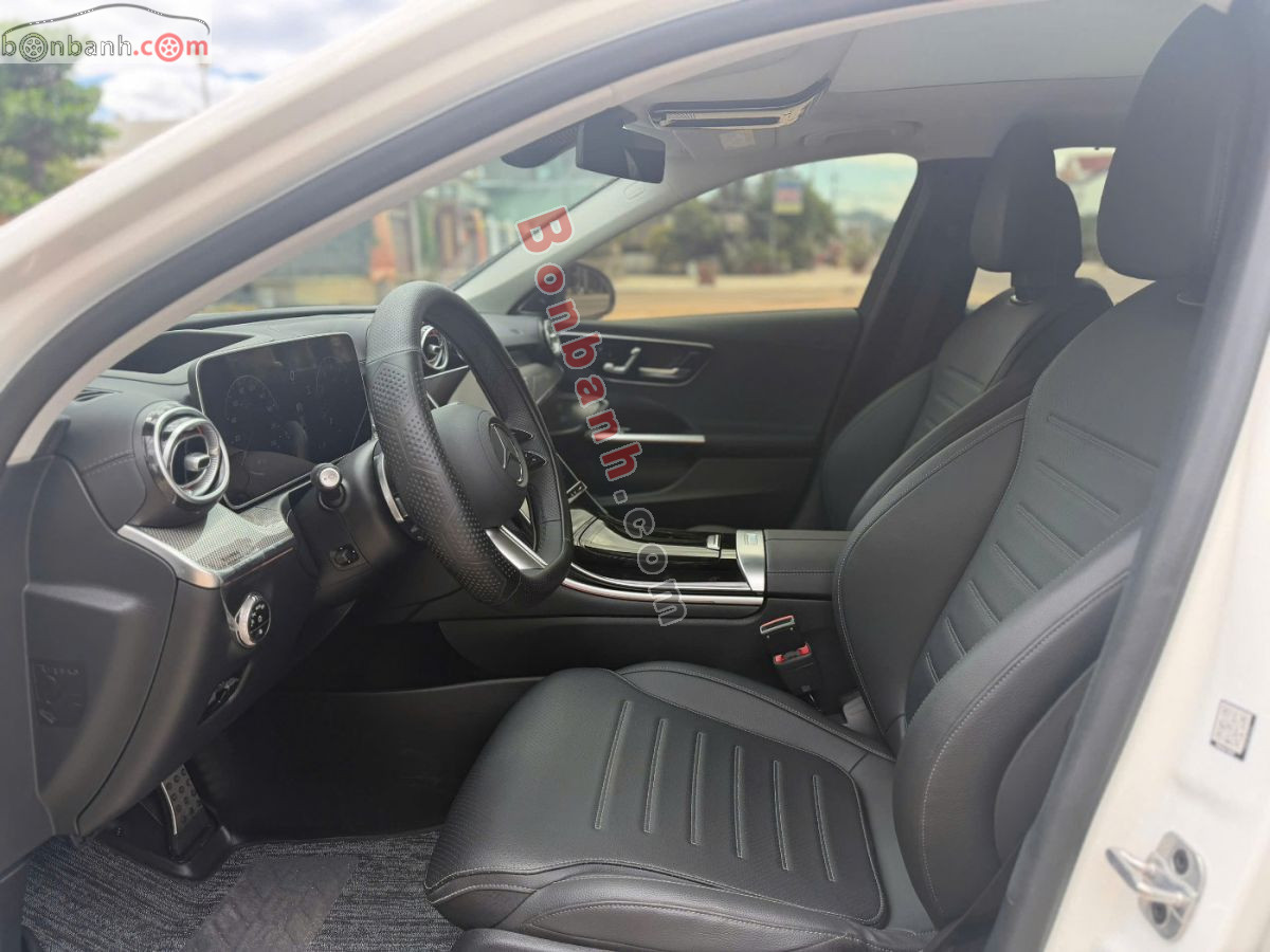 Bán ô tô Mercedes Benz C class C300 AMG - 2025 - xe cũ