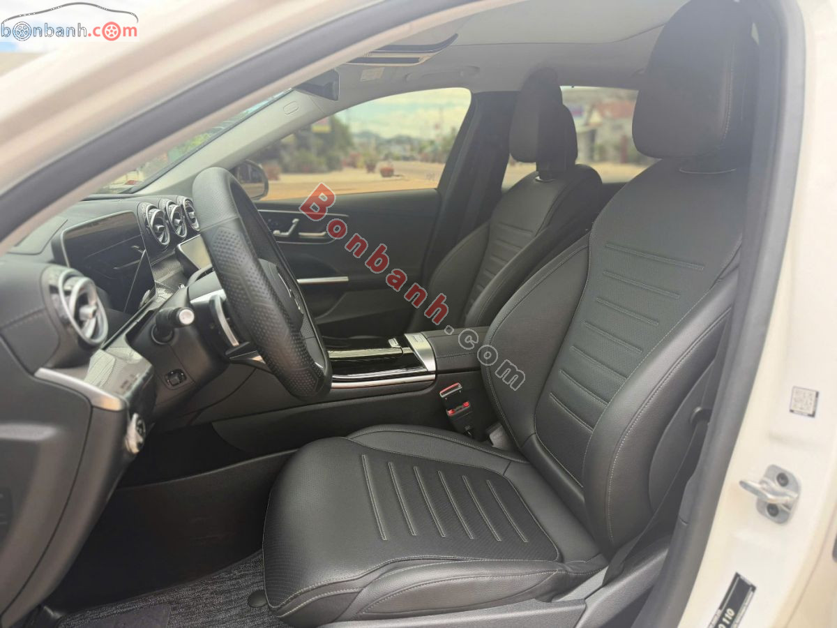 Bán ô tô Mercedes Benz C class C300 AMG - 2025 - xe cũ