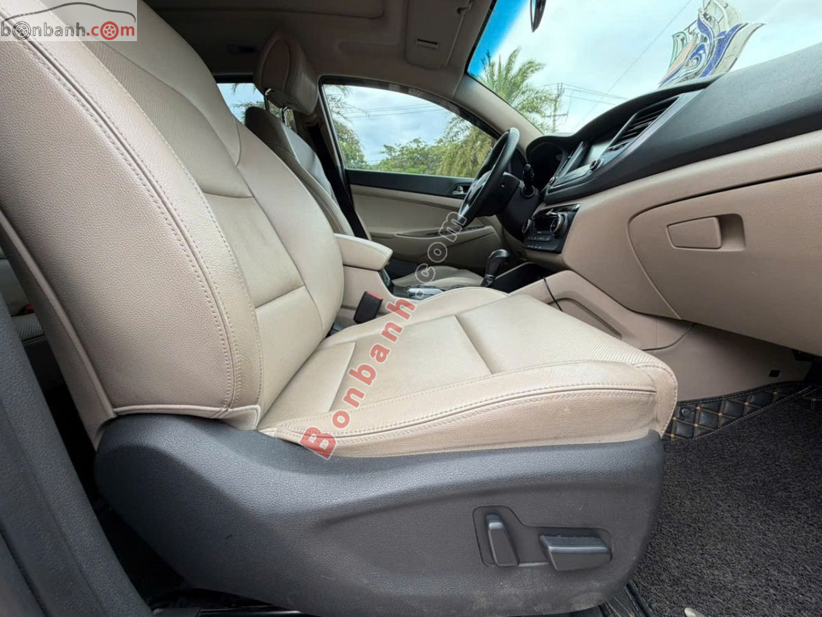 Bán ô tô Hyundai Tucson 2.0 AT CRDi - 2017 - xe cũ