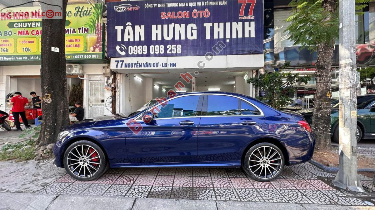 Bán ô tô Mercedes Benz C class C300 AMG - 2018 - xe cũ