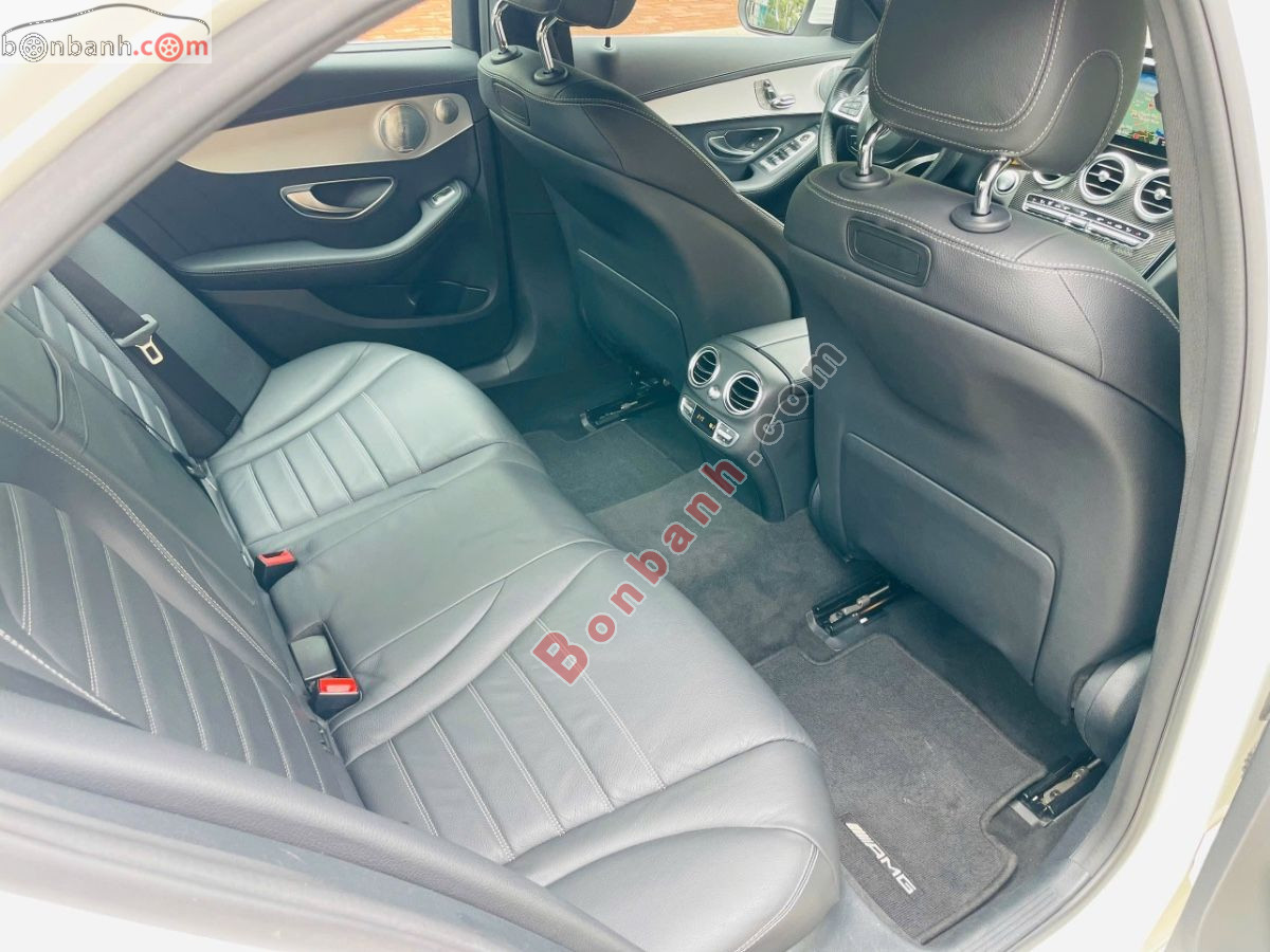 Bán ô tô Mercedes Benz C class C300 AMG - 2017 - xe cũ