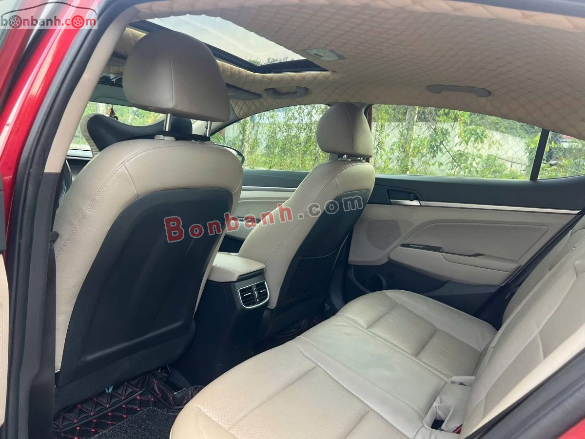 Bán ô tô Hyundai Elantra 2.0 AT - 2019 - xe cũ