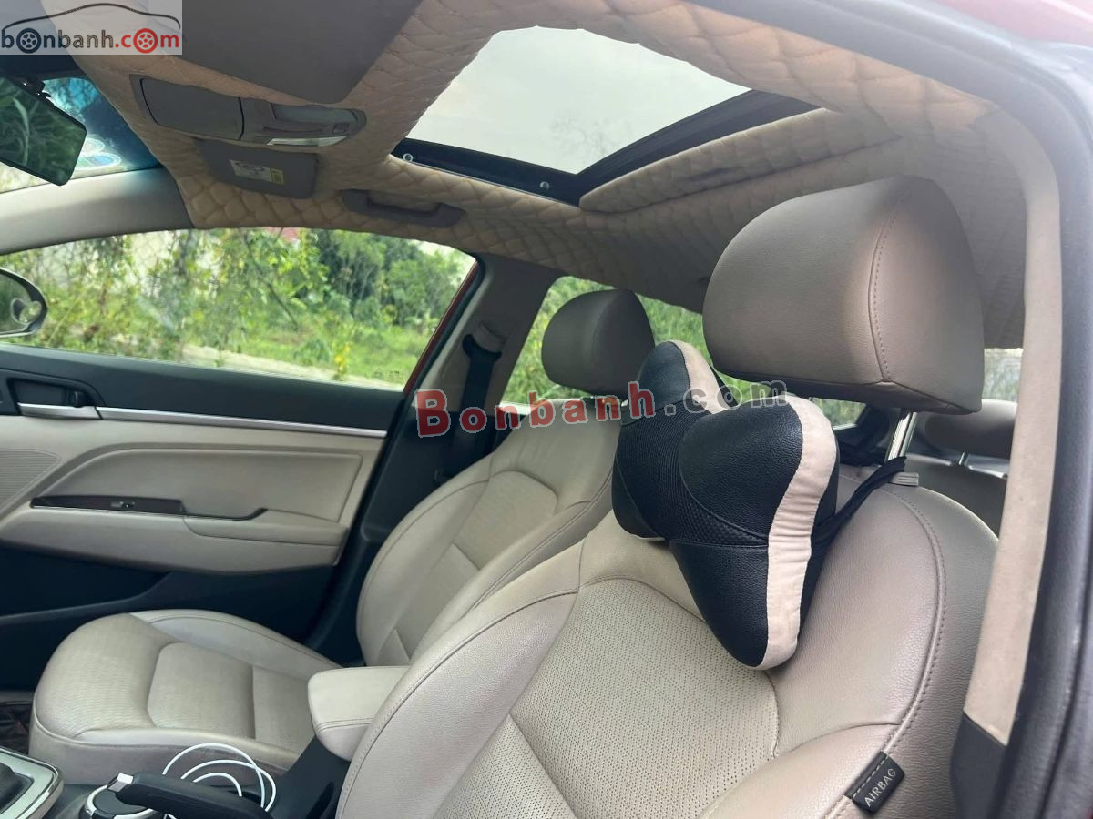 Bán ô tô Hyundai Elantra 2.0 AT - 2019 - xe cũ