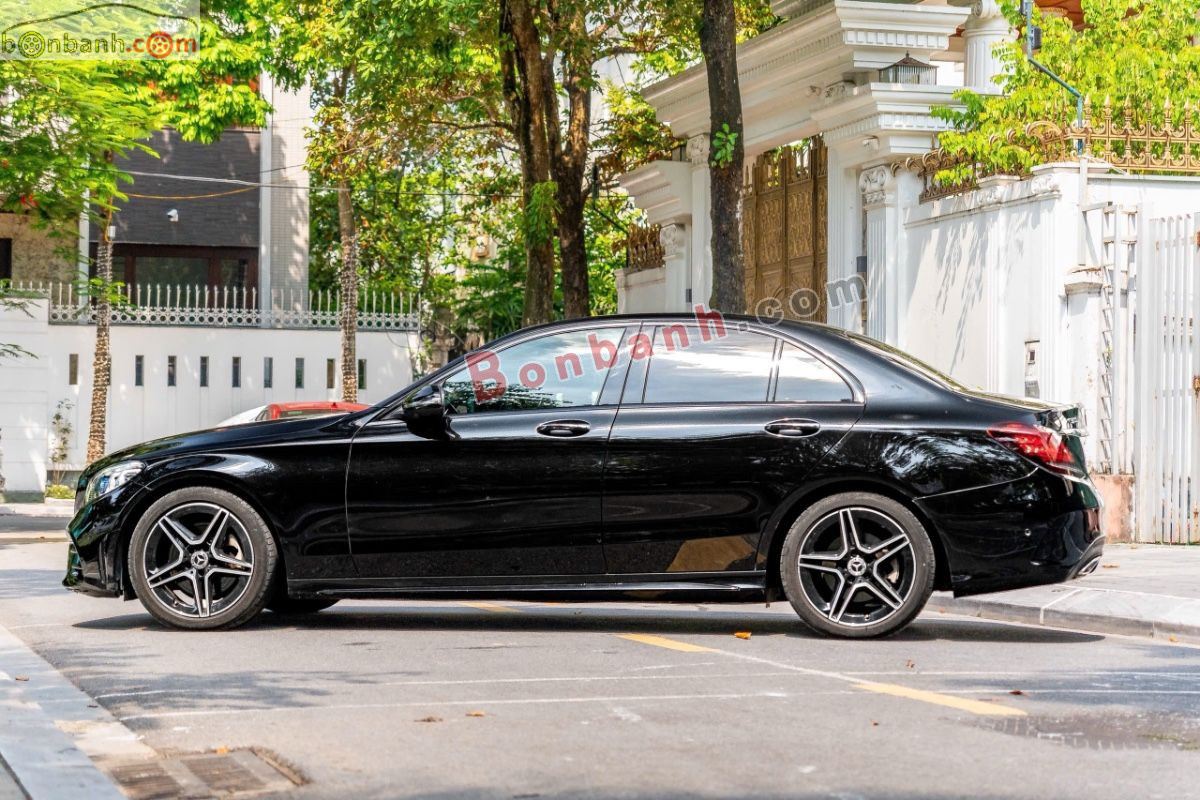 Bán ô tô Mercedes Benz C class C300 AMG - 2021 - xe cũ