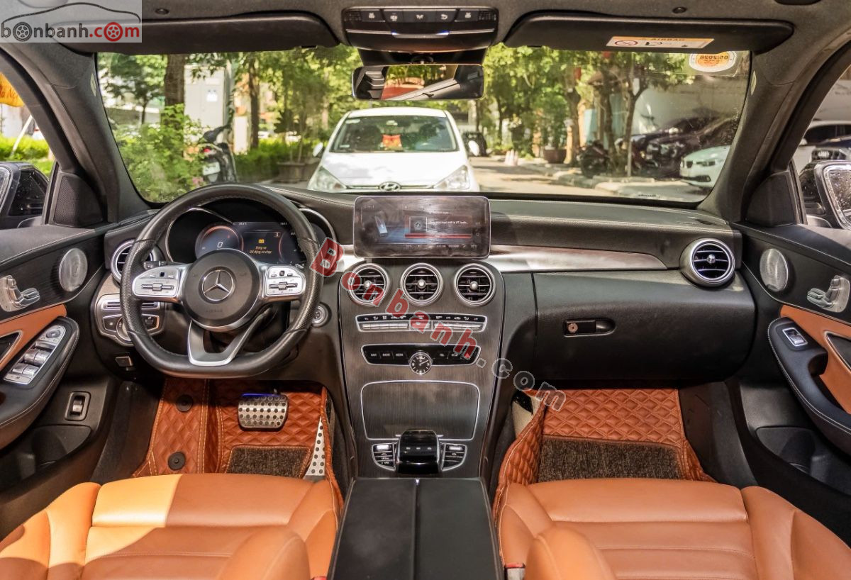 Bán ô tô Mercedes Benz C class C300 AMG - 2021 - xe cũ