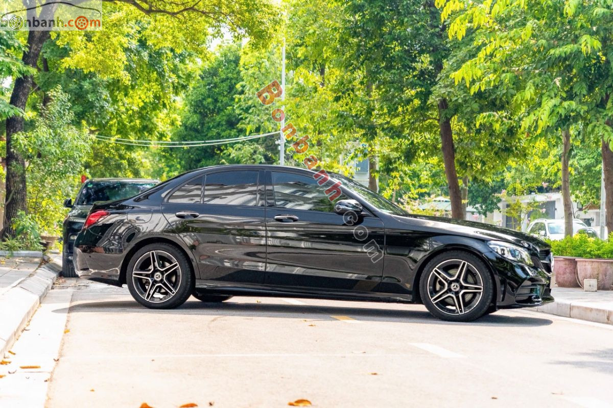 Bán ô tô Mercedes Benz C class C300 AMG - 2021 - xe cũ